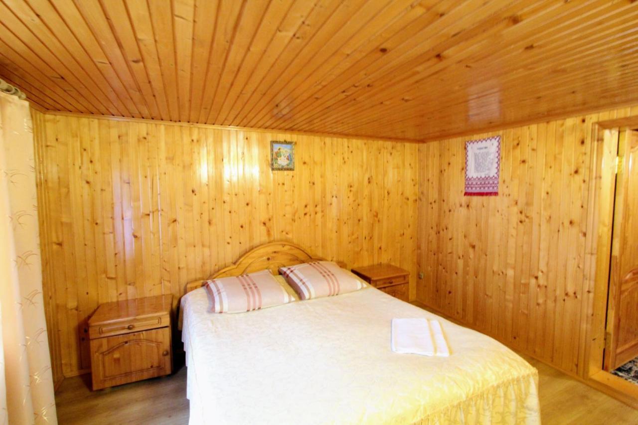 Карпатська Полонина Apartment Yaremche Ngoại thất bức ảnh