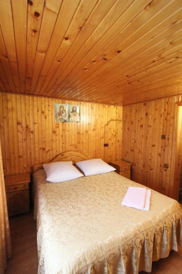 Карпатська Полонина Apartment Yaremche Ngoại thất bức ảnh