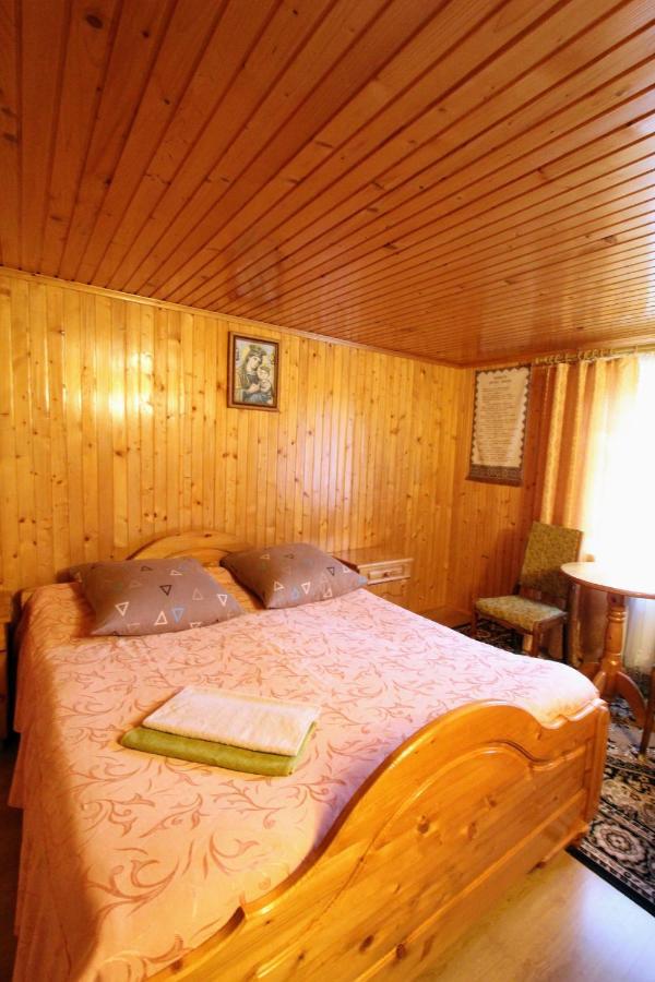 Карпатська Полонина Apartment Yaremche Ngoại thất bức ảnh